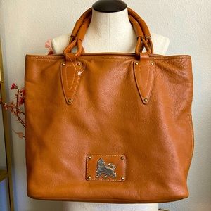 🌸MCM Leather Tote